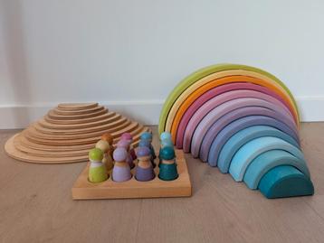 Grimm's regenboog, poppetjes en halve cirkels. beschikbaar voor biedingen