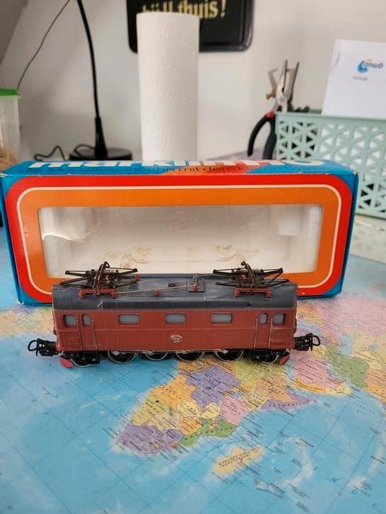 Marklin locomotief HO 3030, Hobby en Vrije tijd, Modeltreinen | H0, Gebruikt, Locomotief, Wisselstroom, Märklin, Ophalen of Verzenden