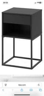 2 x VIKHAMMER Nachtkastje, zwart, 40x39 cm, Huis en Inrichting, Slaapkamer | Nachtkastjes, Ophalen, Zo goed als nieuw, Minder dan 45 cm
