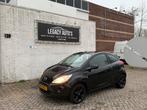 Ford Ka 1.2 69pk 2012 Zwart - Airco - Start/Stop - APK 02/26, Auto's, Ford, Voorwielaandrijving, Stof, 4 cilinders, 4 stoelen