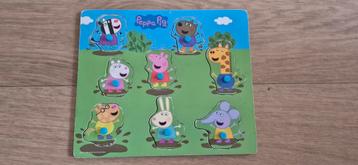 Houten inlegpuzzel Peppa Pig beschikbaar voor biedingen