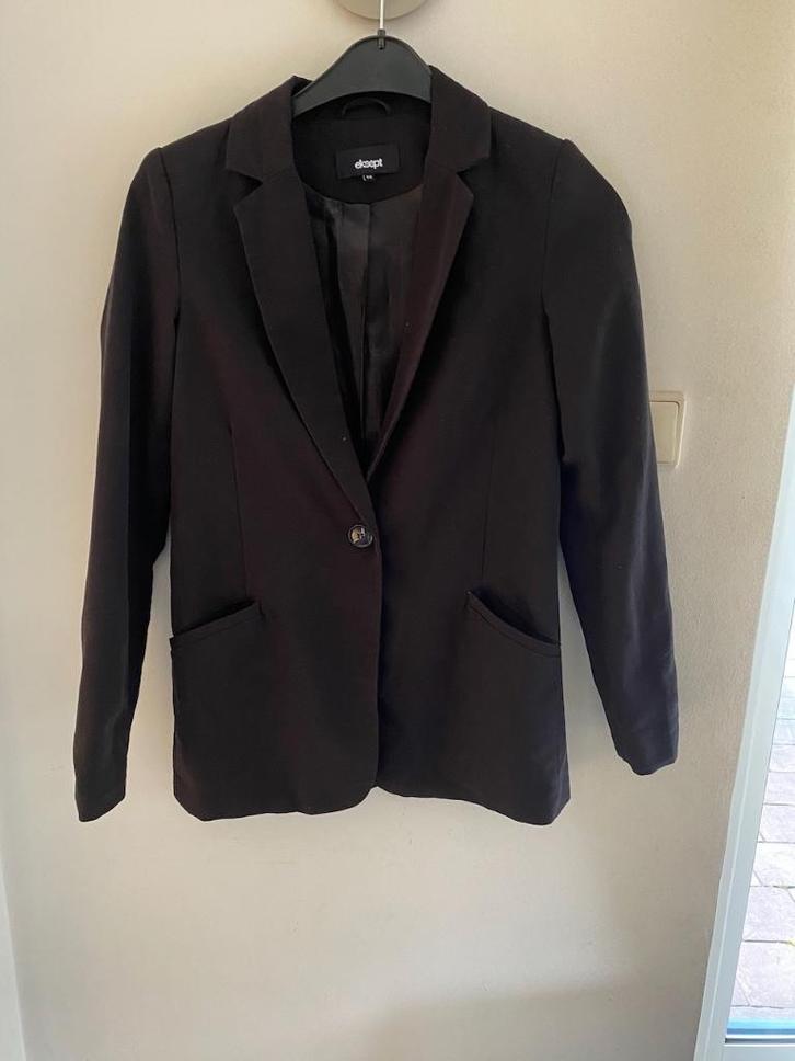 Soepele zwarte blazer /jasje Eksept, maat XS, Kleding | Dames, Jasjes, Kostuums en Pakken, Gedragen, Jasje, Maat 34 (XS) of kleiner