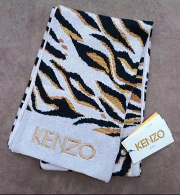 Kenzo sjaal maat 3m beschikbaar voor biedingen