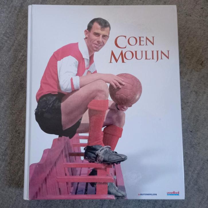 Hugo Borst - Coen Moulijn, Boeken, Sportboeken, Zo goed als nieuw, Balsport, Ophalen of Verzenden