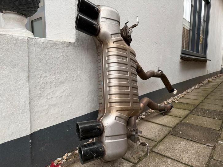 BMW originele M3/M4 F80/F82 competition uitlaat, Auto-onderdelen, Uitlaatsystemen, BMW, Ophalen