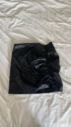 Zwarte nepleren mini rok met ribbel Maat S, Zwart, Ophalen of Verzenden, Zo goed als nieuw, Maat 36 (S)