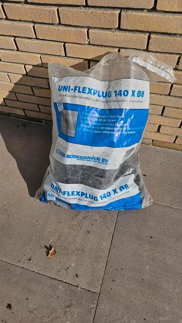 Uni-flexplug uni flexpljg 140 x 8 8mm spouwmuur isolatie  beschikbaar voor biedingen