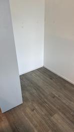 Laminaat 30m2 te koop aangeboden, Doe-het-zelf en Verbouw, Vloerdelen en Plavuizen, 50 tot 150 cm, Ophalen of Verzenden, Zo goed als nieuw