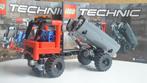 LEGO TECHNIC 42084 Haaklader/Kiepwagen – 2-in-1 Set, Kinderen en Baby's, Speelgoed | Duplo en Lego, Ophalen of Verzenden, Zo goed als nieuw