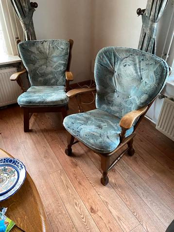 Twee vintage fauteuils beschikbaar voor biedingen
