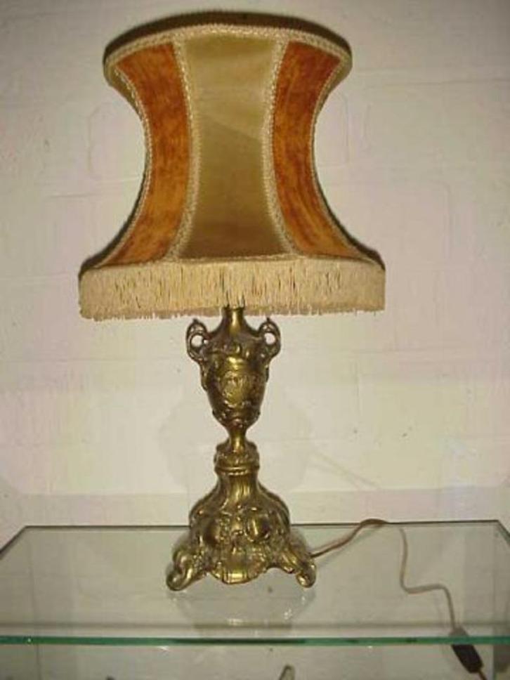 Tafellamp met koperen voet en suede en varkensleren kap., Huis en Inrichting, Lampen | Tafellampen, Zo goed als nieuw, Minder dan 50 cm