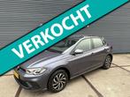 Volkswagen Polo 1.0 TSI Life LM VELGEN/ CARPLAY/ NAVI, Voorwielaandrijving, Gebruikt, Met garantie (alle), 1072 kg