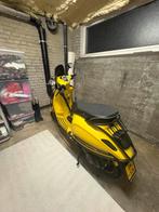Vespa Sprint, Fietsen en Brommers, Scooters | Overige merken, Ophalen, Maximaal 45 km/u, Zo goed als nieuw, Benzine