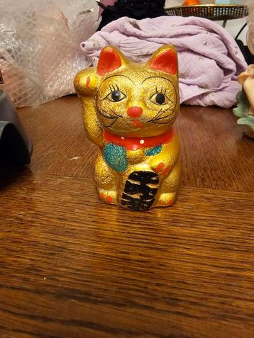 Gouden Maneki Neko Spaarpot beschikbaar voor biedingen