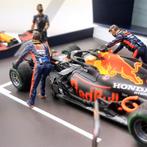 ✅ Max Verstappen 1:43 Hongarije 2020 GP Spark 888pcs Pitcrew, Ophalen of Verzenden, Nieuw, Formule 1