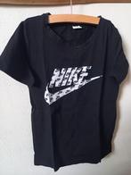 Nike jongens t-shirt maat 134-140, Kinderen en Baby's, Kinderkleding | Maat 134, Ophalen of Verzenden, Zo goed als nieuw, Shirt of Longsleeve