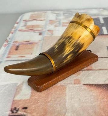 Vintage Viking drinking glanzende Hoorn op standaard, 20cm beschikbaar voor biedingen
