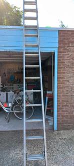 Mooie lange ladder, Doe-het-zelf en Verbouw, Ladders en Trappen, Ophalen, Zo goed als nieuw, Minder dan 2 meter