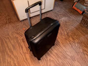 Grote samsonite koffer beschikbaar voor biedingen