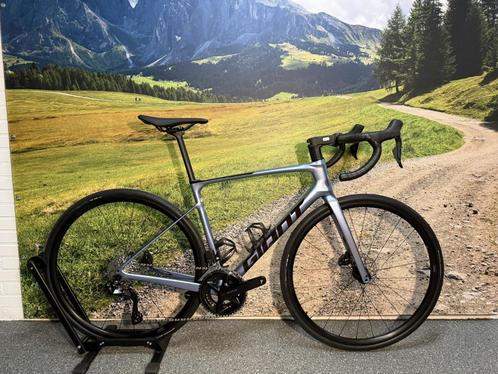 ** Giant Defy Advanced 1 Disc M 2025 105 DI2 R7170 € 3599,-, Fietsen en Brommers, Fietsen | Racefietsen, Nieuw, Heren, Giant, Meer dan 20 versnellingen