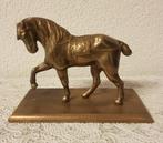 Messing paard op messing plaatje., Antiek en Kunst, Ophalen of Verzenden
