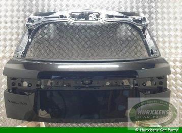 Diverse Portieren, Motorkappen en  achterkleppen op voorraad beschikbaar voor biedingen