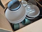 Veel servies, Huis en Inrichting, Keuken | Servies, Ophalen, Zo goed als nieuw, Overige stijlen, Kop(pen) en/of Schotel(s)