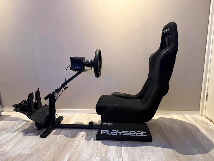 Moza R5 + Playseat | NIEUW!, Spelcomputers en Games, Games | Pc, Nieuw, Racen en Vliegen, 1 speler, Vanaf 12 jaar, Virtual Reality