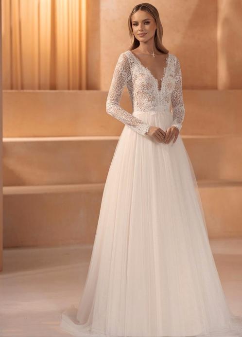 Nieuwe Bianco Evento trouwjurk lange mouwen kant glittertule, Kleding | Dames, Trouwkleding en Trouwaccessoires, Nieuw, Trouwjurk
