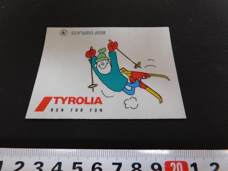 sticker oostenrijk tirol tyrolia run for fun strip skiën, Verzamelen, Stickers, Zo goed als nieuw, Bedrijf of Vereniging, Ophalen