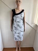Joseph Ribkoff jurk zwart wit maat 42 L asymmetrisch, Kleding | Dames, Wit, Maat 42/44 (L), Joseph Ribkoff, Ophalen of Verzenden