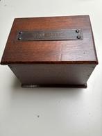 Oude houten tabaksdoos, Verzamelen, Ophalen of Verzenden, Gebruikt, Tabaksdoos of Verpakking