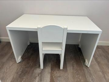 Ikea Stuva tafeltje en stoel  beschikbaar voor biedingen
