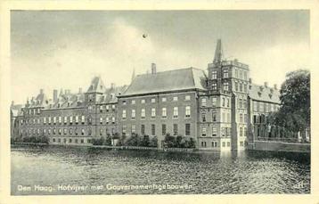 (301-095-025) Den Haag Hofvijver met Gouvernementsgebouwen beschikbaar voor biedingen