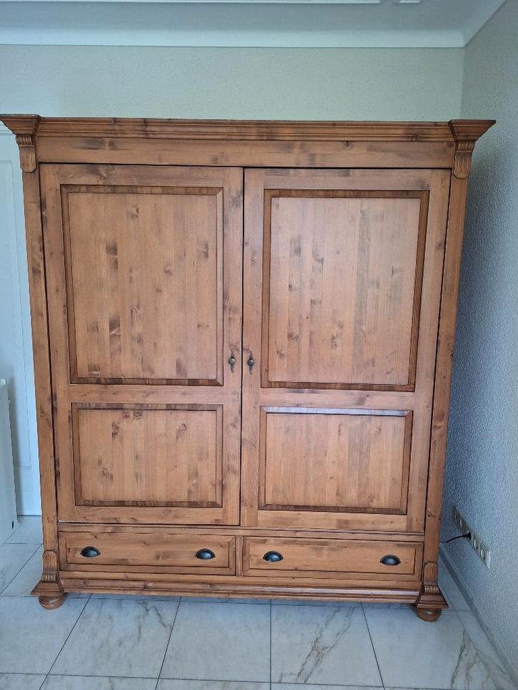 Mooie grote kast, Huis en Inrichting, Kasten | Buffetkasten, Zo goed als nieuw, 200 cm of meer, 150 tot 200 cm, 50 tot 75 cm, Met lade(s)
