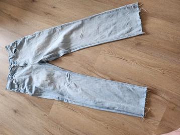 Mooie jeans maat 40 beschikbaar voor biedingen