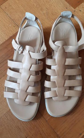 Leren Ecco sandalen, mt 41  beschikbaar voor biedingen