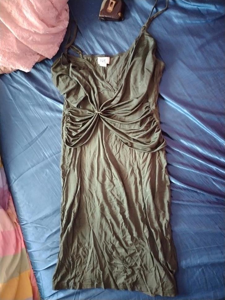 Groene Jurk maat 44/46, Kleding | Dames, Jurken, Zo goed als nieuw, Maat 42/44 (L), Groen, Boven de knie, Ophalen of Verzenden