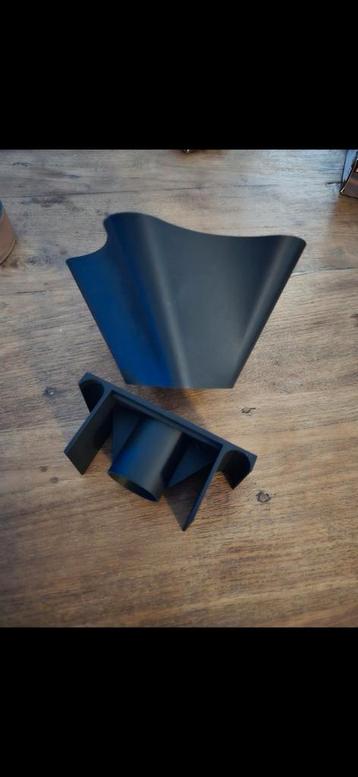 Voer spreider cone  beschikbaar voor biedingen