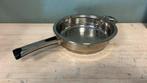 Solingen hapjespan 22cm, Ophalen of Verzenden, Zo goed als nieuw, Rvs, Koekenpan of Braadpan