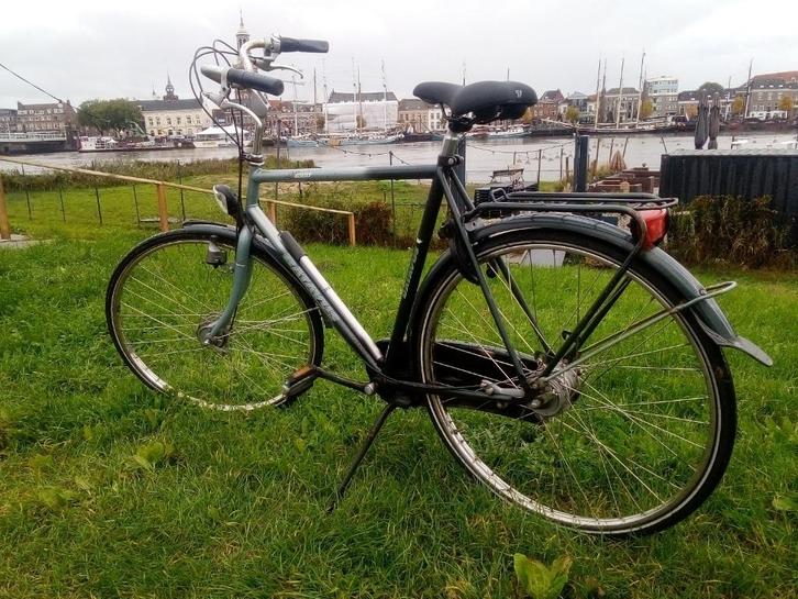 vlotte herenfiets met verlichting, Fietsen en Brommers, Fietsen | Heren | Herenfietsen, Gebruikt, Batavus, 57 tot 61 cm, Versnellingen