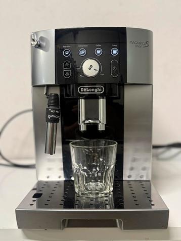 DeLonghi Magnifica S Smart Nette Staat *Inruil Mogelijk* beschikbaar voor biedingen