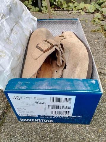 BIRCKENSTOCK BOSTON Soft footbed SUÈDE In doos REGULAR/WIDE  beschikbaar voor biedingen