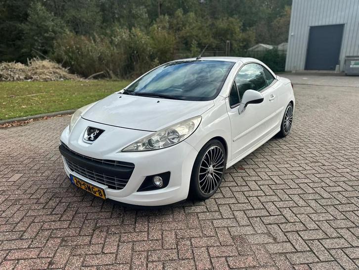 Peugeot 207 CC 1.6 VTi/HARDTOP/AIRCO/LEDER/NAVI/PARKEERSENS, Auto's, Peugeot, Bedrijf, Te koop, ABS, Airbags, Bluetooth, Boordcomputer