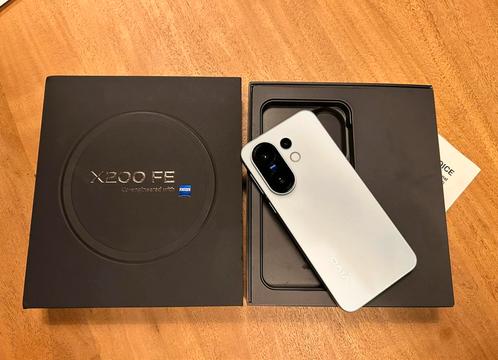 Vivo X200 FE Blauw 512gb NIEUWSTAAT + bon, Telecommunicatie, Mobiele telefoons | Overige merken, Zo goed als nieuw, 6 megapixel of meer