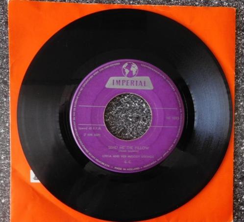Lydia & Her Melody Strings - send me the pillow(vanaf € 2,00, Cd's en Dvd's, Vinyl | Nederlandstalig, Ophalen of Verzenden