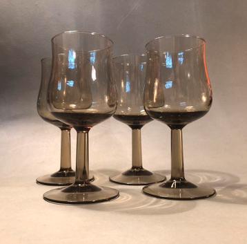 Set van vier glazen, bruin glas, rookglas beschikbaar voor biedingen