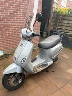 Agm scooter, Fietsen en Brommers, Snorfietsen en Snorscooters, Gebruikt, Benzine, Ophalen, Overige merken