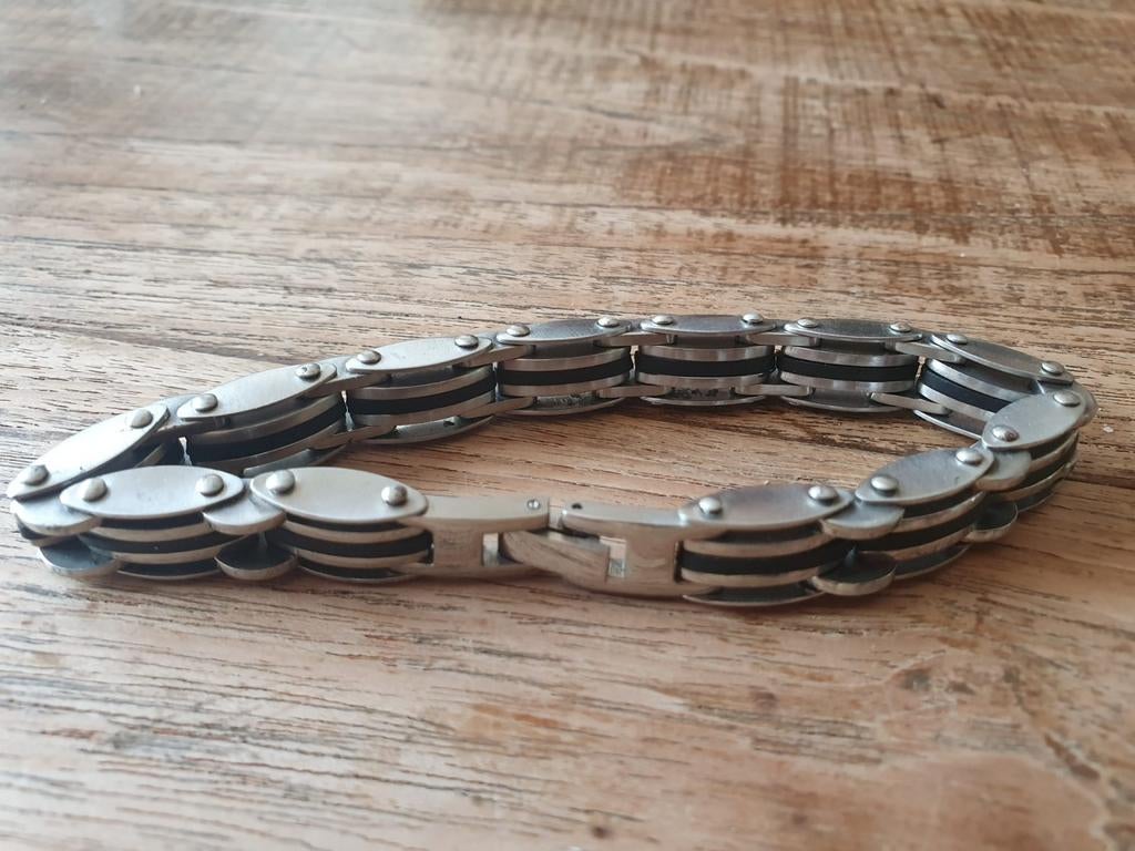 Stalen armband, Sieraden, Tassen en Uiterlijk, Ophalen of Verzenden, Zo goed als nieuw, Zwart