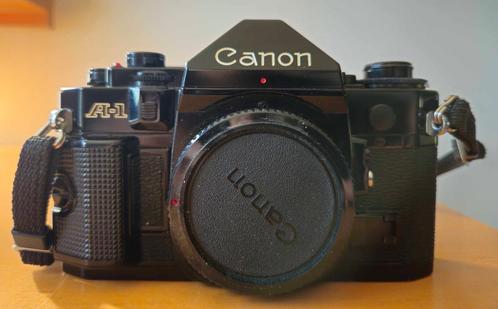 Canon A1, Canon Eos 500, objectieven, flitser, tassen, Audio, Tv en Foto, Fotocamera's Analoog, Gebruikt, Spiegelreflex, Canon